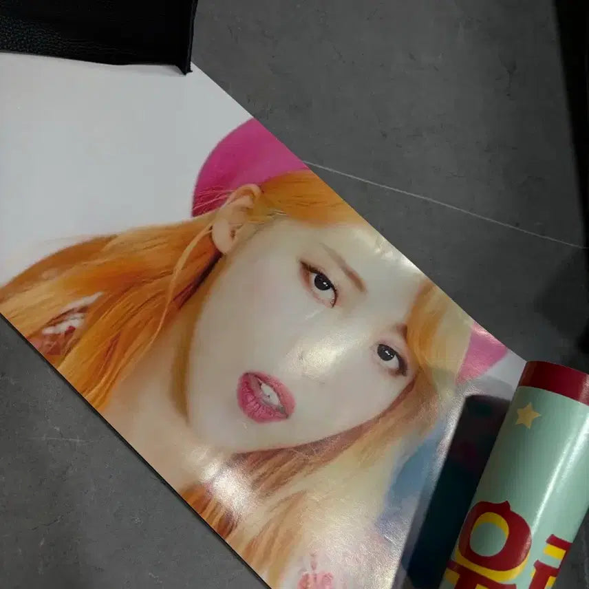 [BUNJANG] Mamamoo Moonbyul Starry Starbucks Signed Poster / 마마무 문별 별다방 싸인포스터