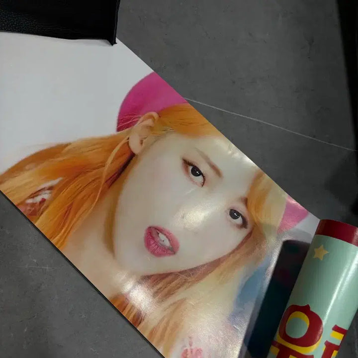 [BUNJANG] Mamamoo Moonbyul Starry Starbucks Signed Poster / 마마무 문별 별다방 싸인포스터