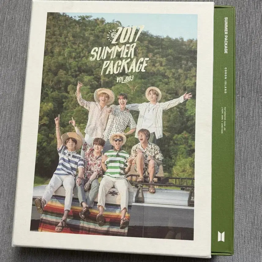 [BUNJANG] BTS 2017 Summer Package Vol.3 Photobook and DVD / 방탄소년단 2017 썸머패키지 Vol.3