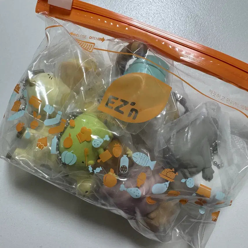 [BUNJANG] Sumikko Gurashi Tennoji Gacha Keychain Set of 6 / 스밋코구라시 덴노지 가챠 키링 6종일괄