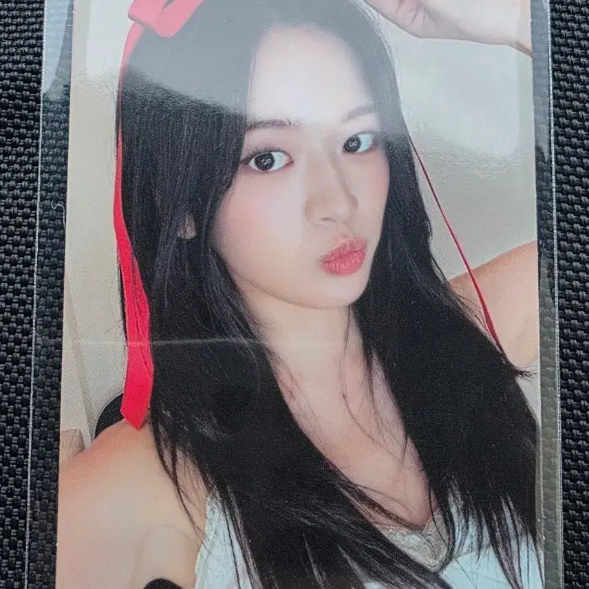 [BUNJANG] IVE Ahn Yujin Reissue Soundwave Lucky Draw Photocard / 현물)아이브 안유진 리바이브 사웨 사운드웨이브 럭드 포카 팝니다