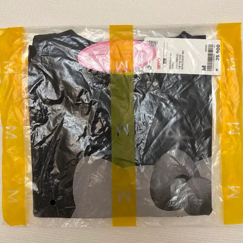 [BUNJANG] Spao Sanrio Hello Kitty Cropped T-Shirt M (Sealed) / 미개봉) 스파오 산리오 헬로키티 크롭 반팔티 M