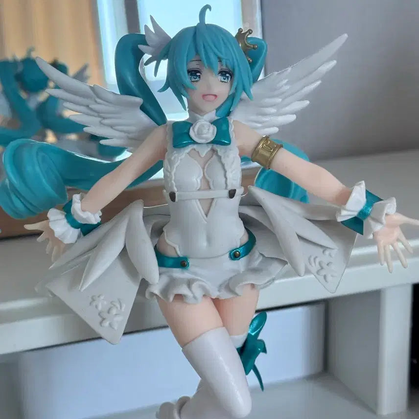 [BUNJANG] Sega 15th Anniversary Angel Miku Hatsune Vocaloid Figure / 15주년 세가 천사 미쿠 피규어 하츠네 미쿠 보컬로이드