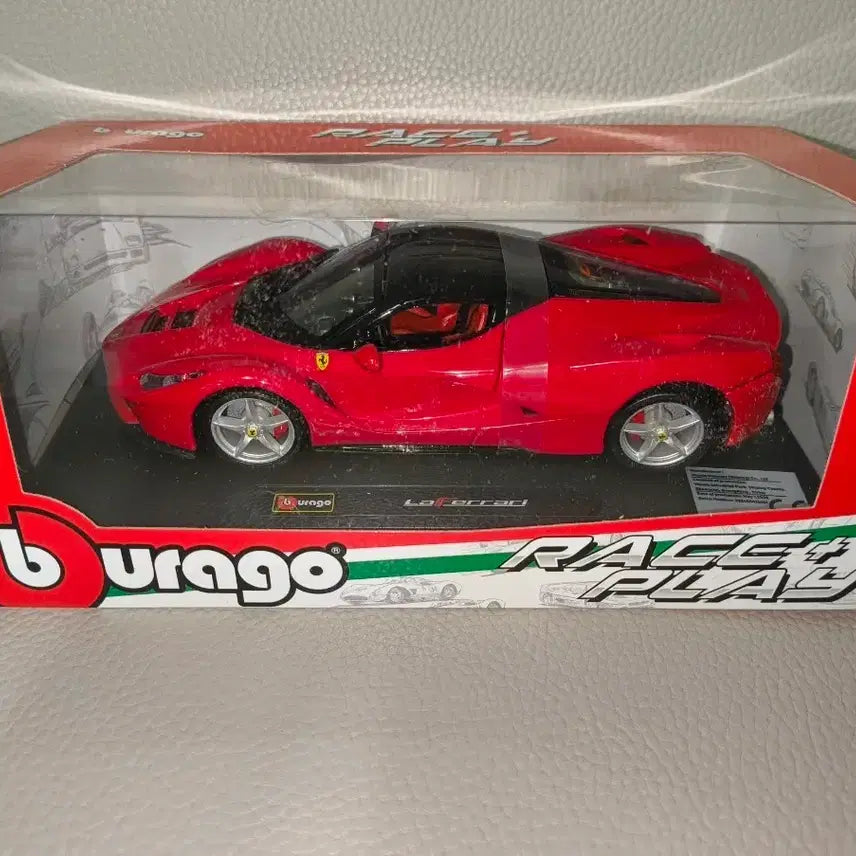 [BUNJANG] Ferrari LaFerrari 1/24 Scale Diecast Model / [새상품, 무료배송] 페라리 라페라리 1/24 다이캐스트