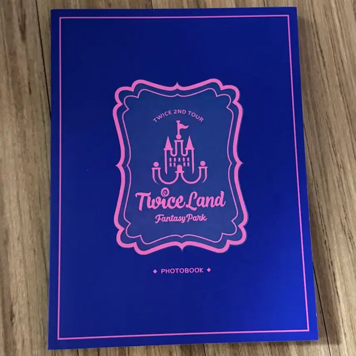 [BUNJANG] TWICE 2nd Tour TWICELAND Fantasy Park Photobook / 트와이스 2nd tour 트와이스랜드 판타지파크 포토북