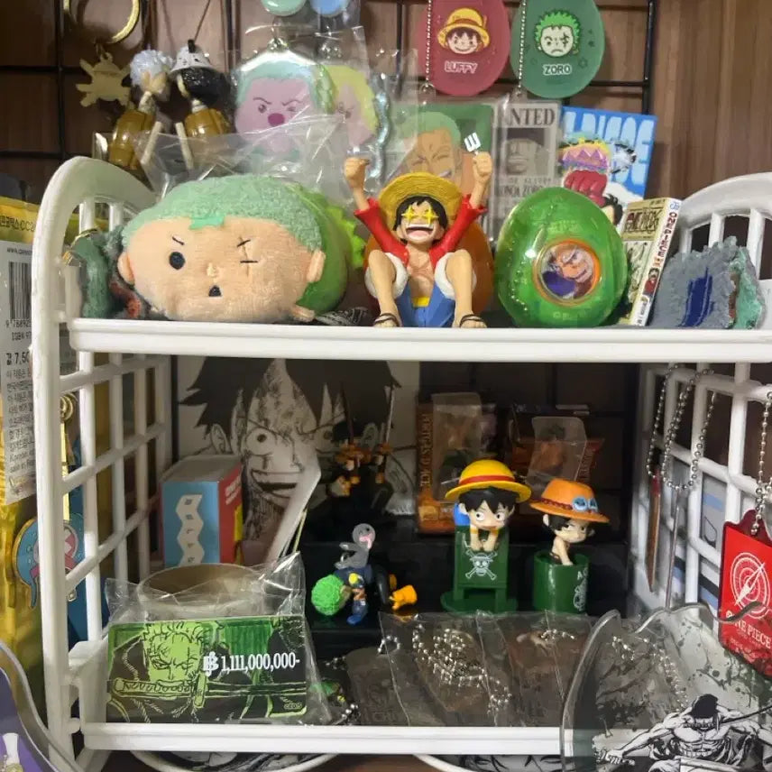 [BUNJANG] One Piece Bundle Set Luffy Zoro Sanji Figures Dolls Keychains Badges / 원피스 굿즈 일괄 양도 루피 조로 상디 피규어 인형 키링 뱃지 제일복권