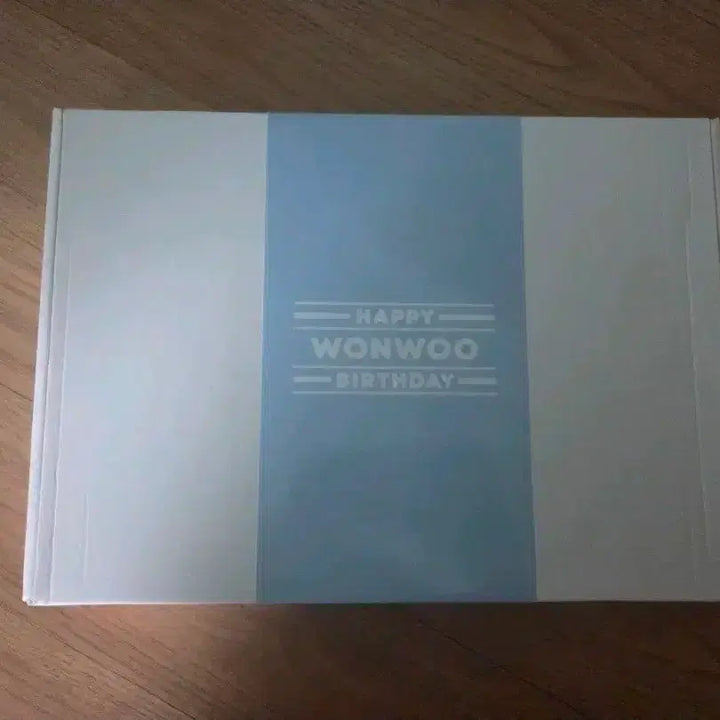 [BUNJANG] SEVENTEEN Wonwoo Birthday Box Ver.2 / 세븐틴 원우 생일박스 ver.2