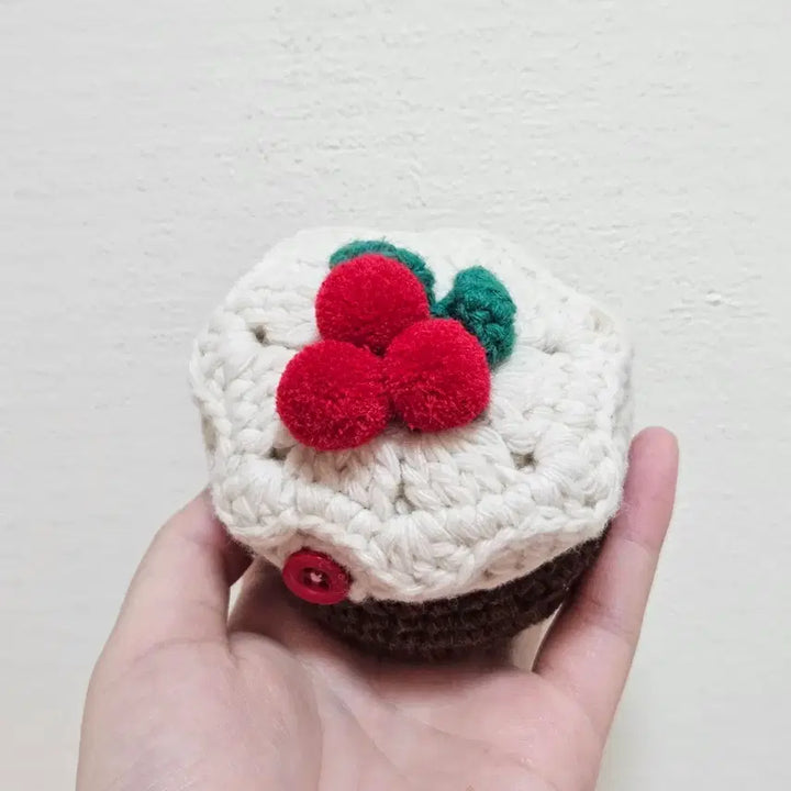 [BUNJANG] Slow Melody Hand-Knitted Fruit Topping Tamagotchi Case / (슬로우멜로디)손뜨개 과일토핑 컵케이크 다마고치 케이스