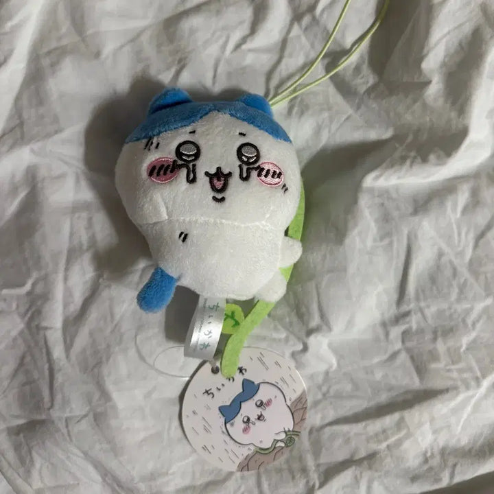 [BUNJANG] Chiikawa Hachiware "Fallen into a Hole" Plush / 치이카와 구멍에 빠진 하치와레 후류 인형