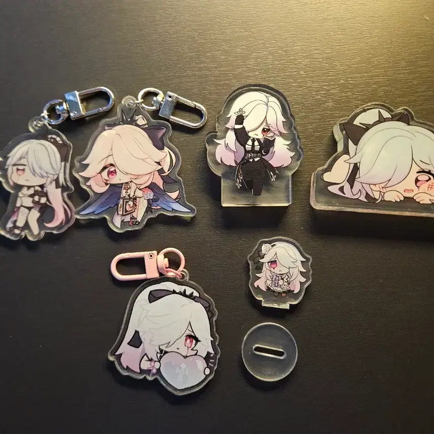 [BUNJANG] Eternal Return Kiara Acrylic Standee Bundle / 이터널리턴 키아라 굿즈 팝니다 (이리 키아라)