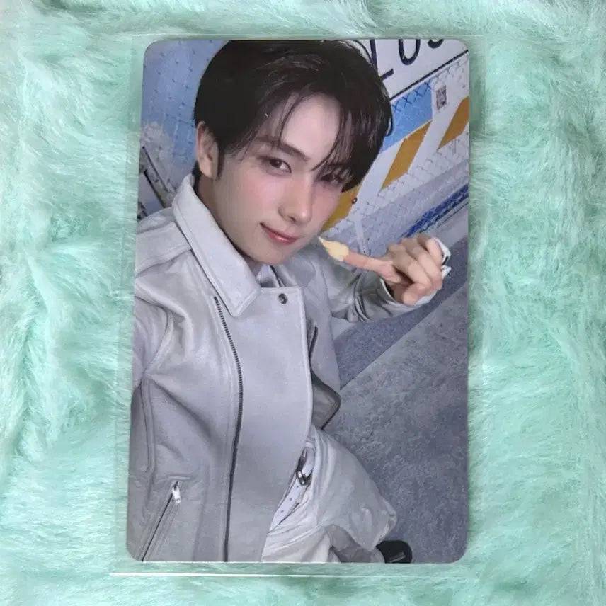 [BUNJANG] TWS Youngjae Tower Records POB Photocard NO TRAGEDY / 투어스 영재 타워레코드 특전 포카 양도 컴팩트 미공포 no tragedy