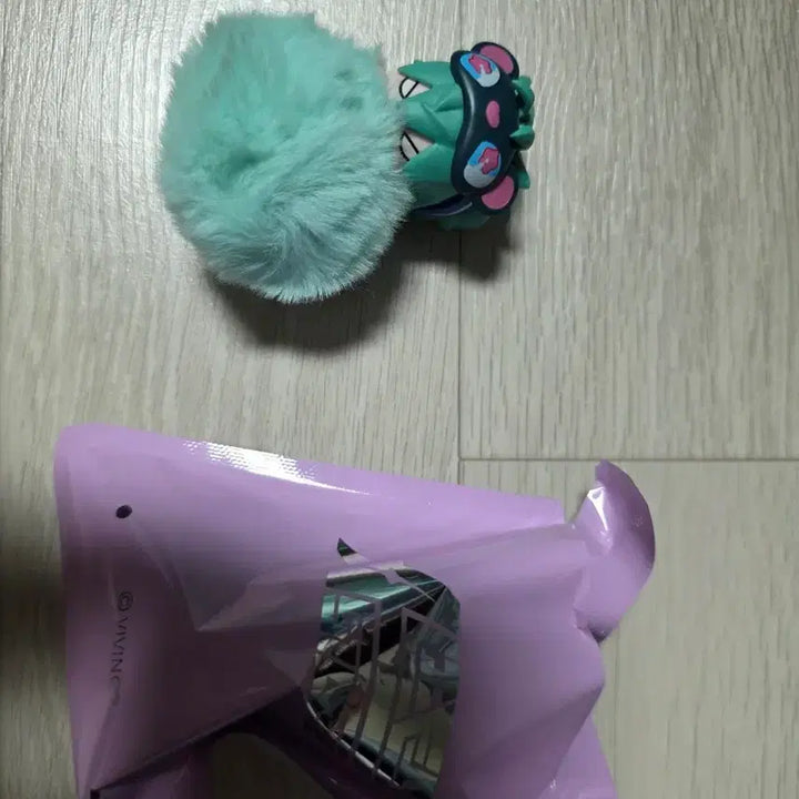 [BUNJANG] A-Stage Fur Ball TILL Keyring / 에이스테 털 공 키링 틸
