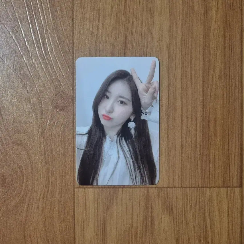 [BUNJANG] IZ*ONE FIESTA I WAS Chaeyeon Photocard / 아이즈원 피에스타 I WAS 이채연 포토카드 (포카)