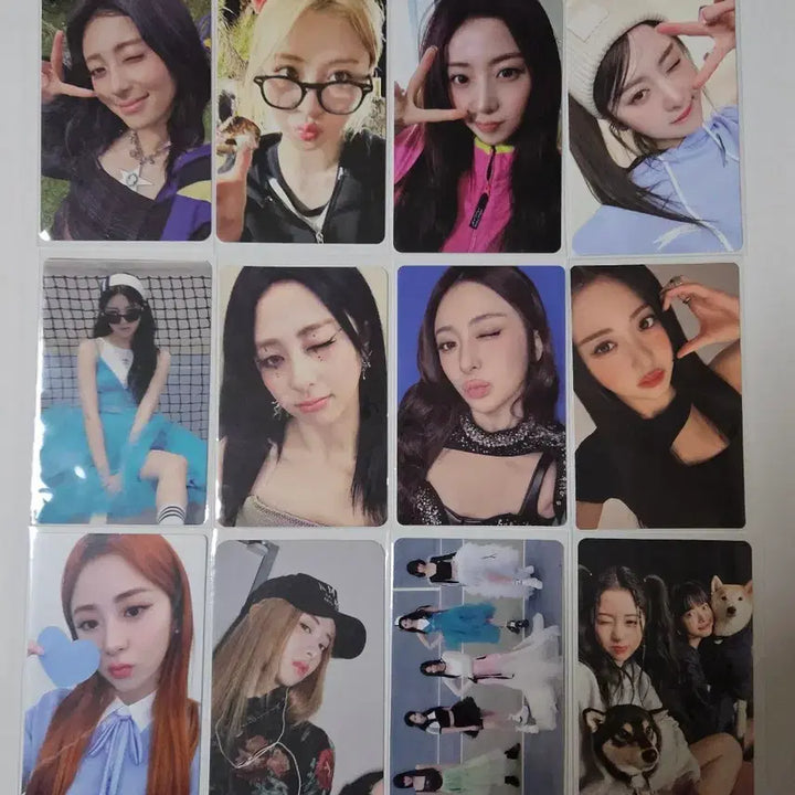 [BUNJANG] LE SSERAFIM Huh Yunjin Photocard Bundle Set / 일괄 르세라핌 허윤진 포카