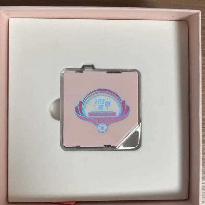 [BUNJANG] IZ*ONE 1st Concert in Seoul Kino Video Full Set Eunbi Photocard / 아이즈원 1st concert in Seoul 키노비디오 풀박