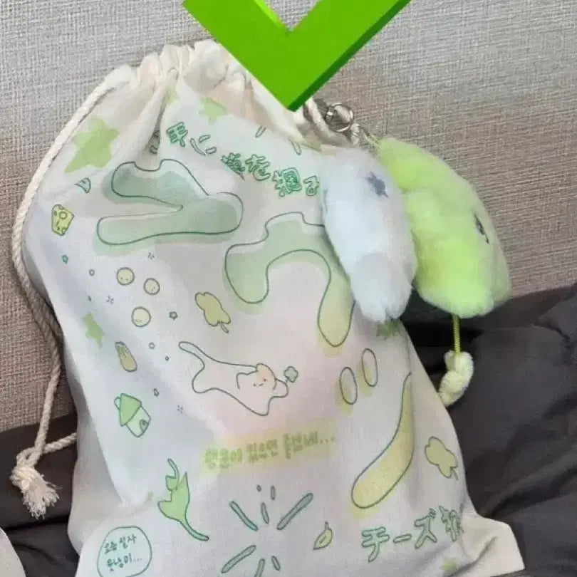 [BUNJANG] NCT WISH Yushi Mini Glow Stick Pouch / 엔시티위시 유우시 응원봉 믐뭠봄 파우치 엔시티 위시 엔위시 비공굿 퐁님 pong!님 유우시 미니파우치