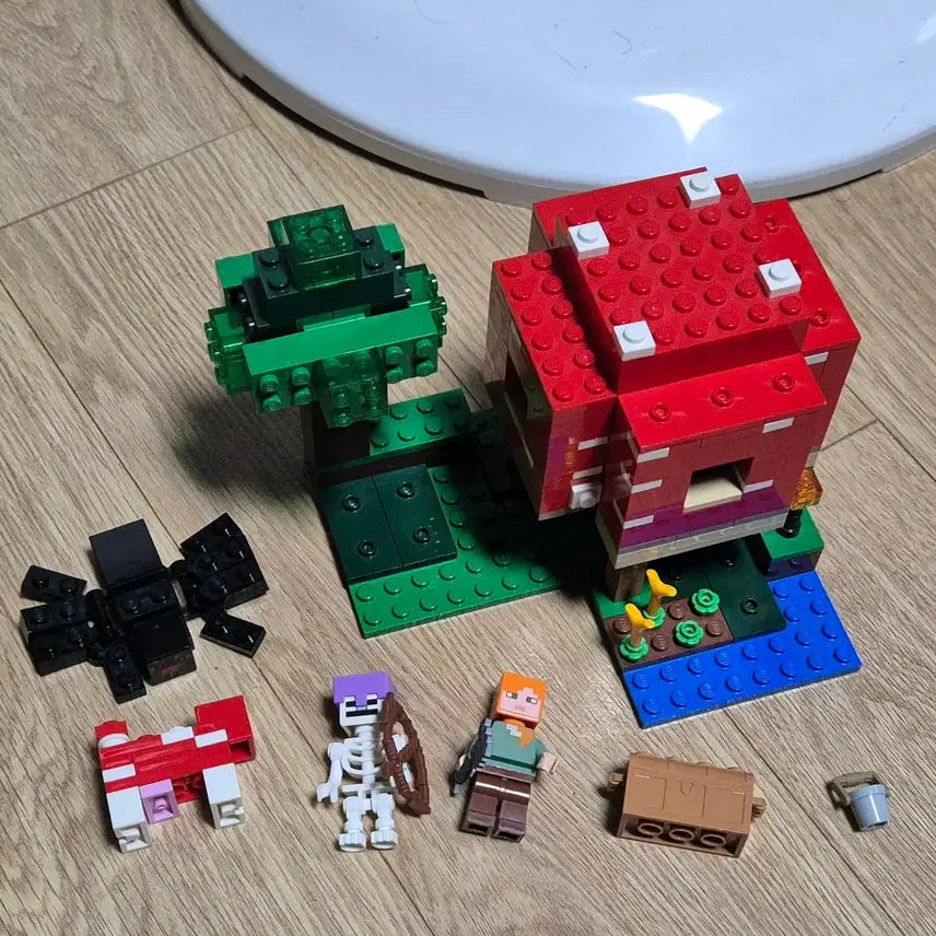 [BUNJANG] LEGO Minecraft Mushroom House (21179) / 레고 마인크래프트 21179