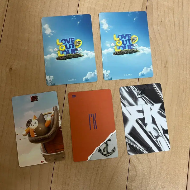 [BUNJANG] GMMTV FirstKhaotung LOL Photocard Set / 찌엠 GMMTV 펏땅 (FirstKhaotung) LOL 포카 세트