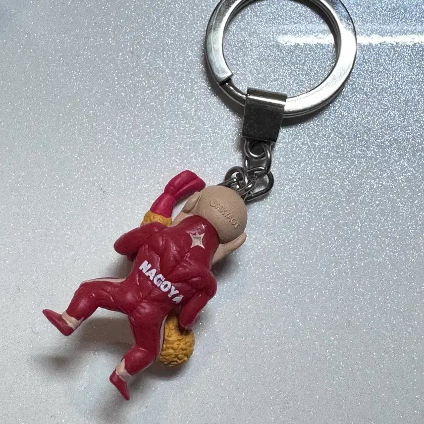 [BUNJANG] Attack on Titan Colossal Titan Figure Keychain / 진격의 거인 진격거 초대형 거인 피규어 키링