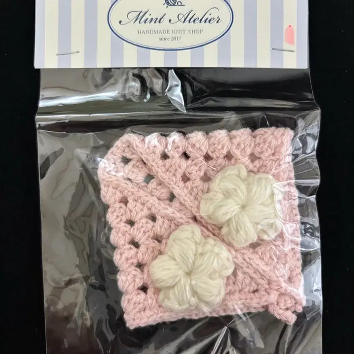 [BUNJANG] Mint Factory Handmade Knitted Flower Bandana Pink (10cm Doll Clothes) / 미개봉) 민트공방 뜨개반다나 꽃송이 반다나 핑크 10cm 솜인형 인형옷