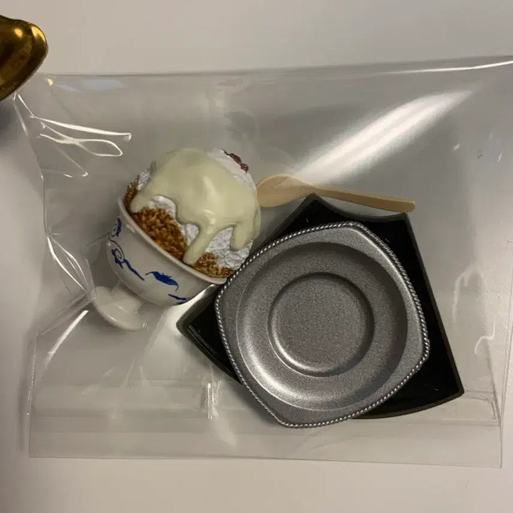 [BUNJANG] Famous Bingsu Miniature Collection Gacha Capsule Toy / 전국 유명 빙수 미니어처 컬렉션 가챠 캡슐토이