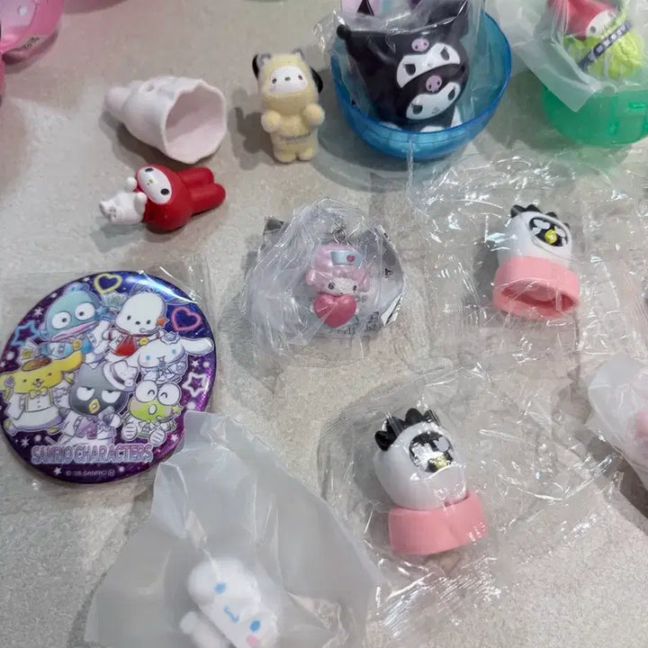 [BUNJANG] Sanrio Kitty Gachapon Bundle / 산리오 키티 가챠 일괄 판매