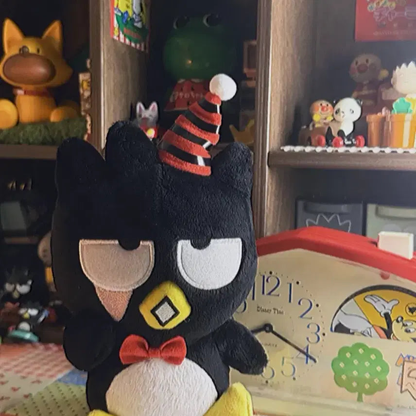 [BUNJANG] Sanrio Badtz-Maru Party Plush 22cm (Vintage) / 배드바츠마루 파티 인형 22cm 산리오 고전
