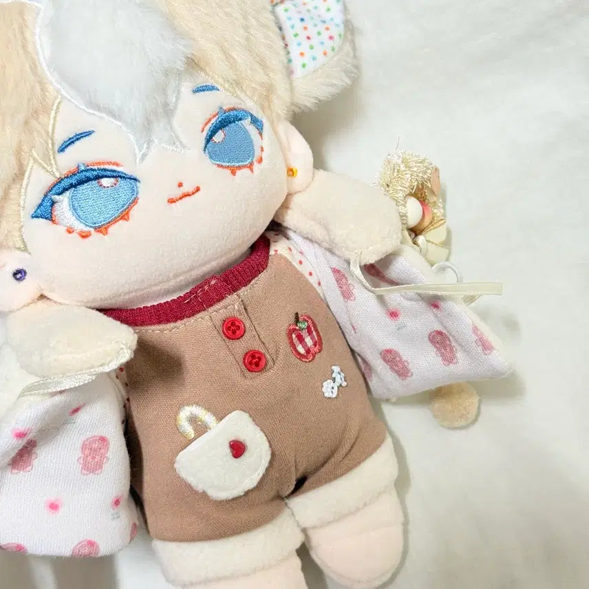 [BUNJANG] 20cm Unbranded Doll "Cereal" with Outfit / 무속성 시리얼 20cm (의상포함)