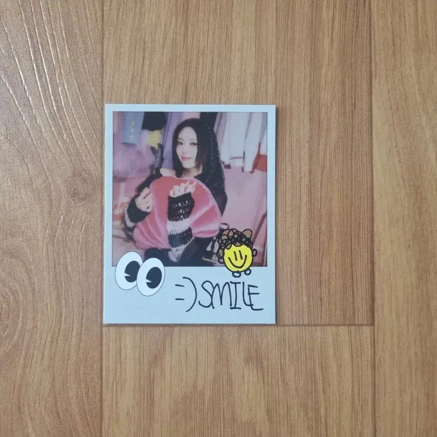 [BUNJANG] ITZY Yuna LOCO Polaroid (Fake) / 있지 ITZY 크인럽 LOCO 로코 유나 폴라로이드 (짭폴)