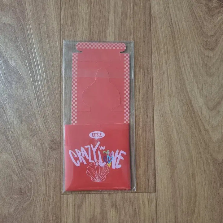 [BUNJANG] ITZY LOCO Chaeryeong Standing Card + Special Card Set (Red) / 있지 ITZY 크인럽 LOCO 로코 채령 스탠딩카드+스페셜카드세트