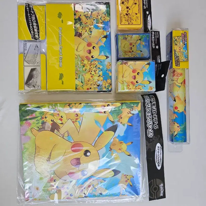 [BUNJANG] Pokemon Card Game Pikachu Collection Supplies Set / 포켓몬 카드 게임 피카츄 컬렉션 용품 세트 (새상품