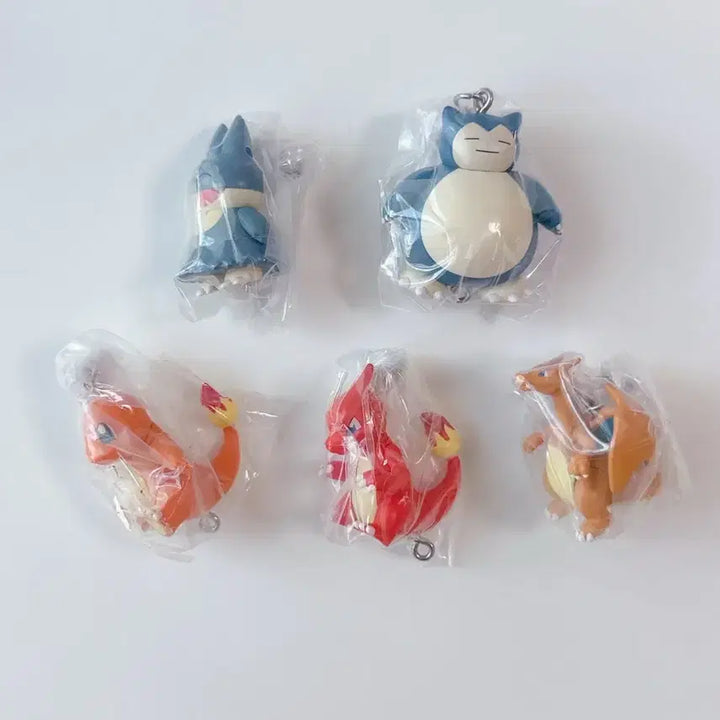 [BUNJANG] Pokemon Monster Munchlax Snorlax Charmander Charmeleon Charizard Gacha Series 15 / 포켓몬스터 먹고자 잠만보 파이리 리자드 리자몽 대롱 가챠 15탄