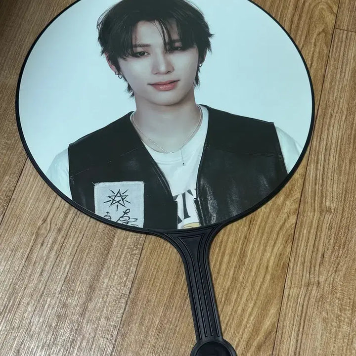[BUNJANG] BOYNEXTDOOR Taesan Uchiwa Fan Pic Pocket Paradise Concert / 보이넥스트도어 보넥도 태산 우치와 피켓 이미지피켓 낙원 콘서트