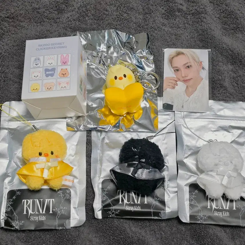 [BUNJANG] Stray Kids Run It Micro Skzoo Clicker Felix Bundle Set Photocard / 스트레이키즈 런잇 마이크로 스키주 클리커 뽁아리 필릭스 포카 일괄