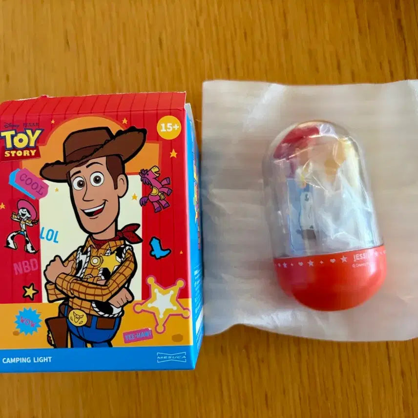 [BUNJANG] Toy Story Camping Light Jessie Capsule Figure / 토이스토리 캠핑 라이트 제시 캡슐 피규어