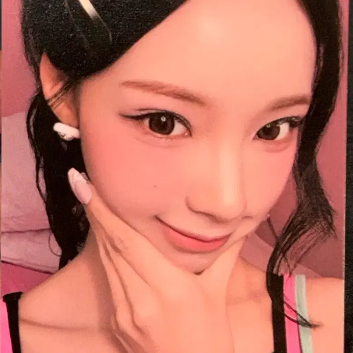 [BUNJANG] LeSserafim Pretty Girl Wonyoung 3rd Week Studio Photocard / 리센느 프리티걸 원이 3주차 공방포카