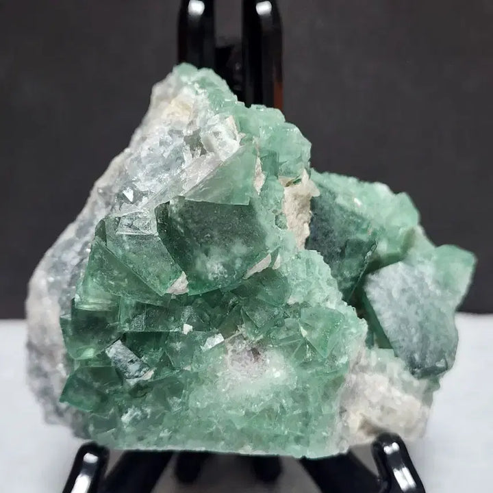 [BUNJANG] Natural Crystal Green Fluorite Cluster Raw Ore with Stand / 천연크리스탈 녹색형석 클러스터 원시 원석+받침대