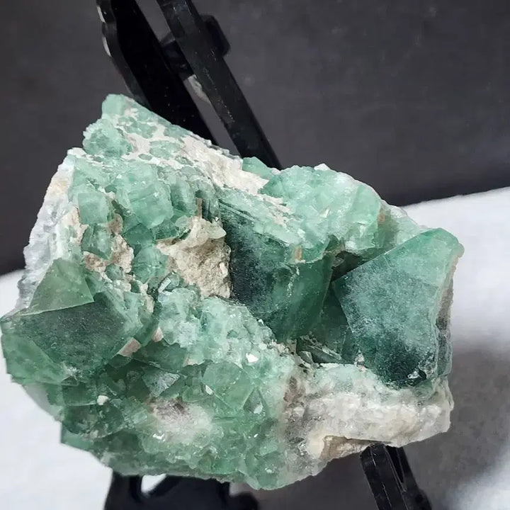 [BUNJANG] Natural Crystal Green Fluorite Cluster Raw Ore with Stand / 천연크리스탈 녹색형석 클러스터 원시 원석+받침대