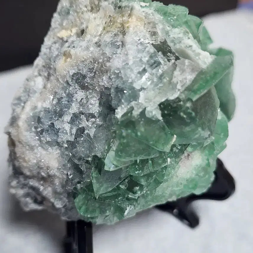 [BUNJANG] Natural Crystal Green Fluorite Cluster Raw Ore with Stand / 천연크리스탈 녹색형석 클러스터 원시 원석+받침대