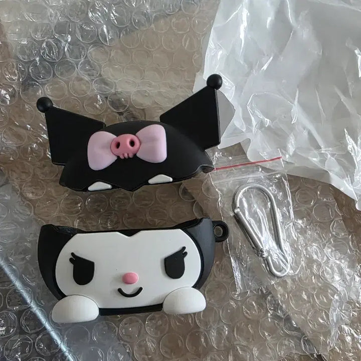 [BUNJANG] Sanrio Kuromi Buzz 3 Case / 산리오 쿠로미 버즈3 케이스