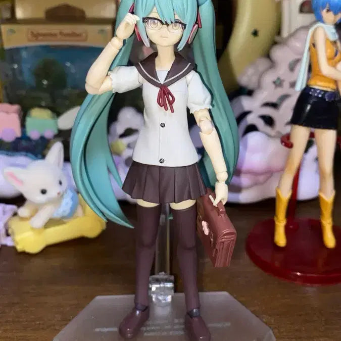 [BUNJANG] Good Smile Company Hatsune Miku Sailor Uniform Figma SP-050 / 굿스마일 하츠네 미쿠 세라복 세일러복 피그마 sp-050