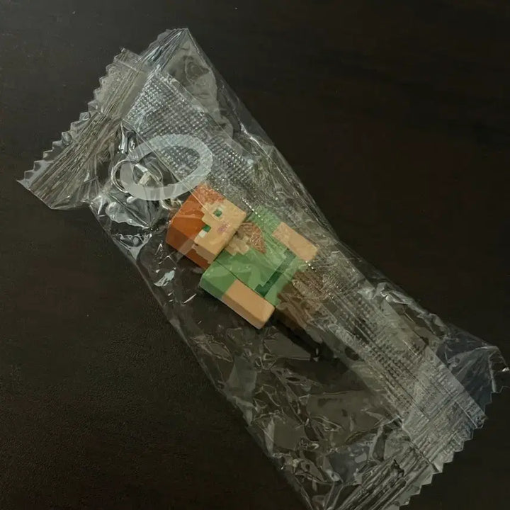 [BUNJANG] Minecraft Alex Capsule Gacha Charm / 마크 캡슐 가챠 알렉스 참