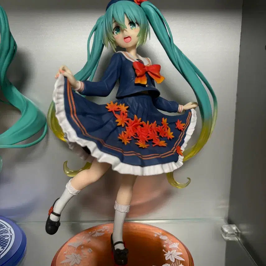 [BUNJANG] Hatsune Miku Autumn Uniform Ver. Figure / 하츠네 미쿠 피규어 가을 교복