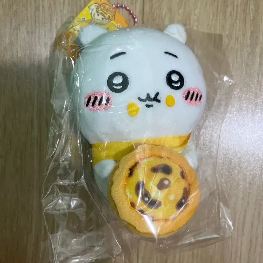 [BUNJANG] Chiikawa Macau Limited Edition Egg Tart Plush / 치이카와 마카오 한정판 에그타르트 치이카와