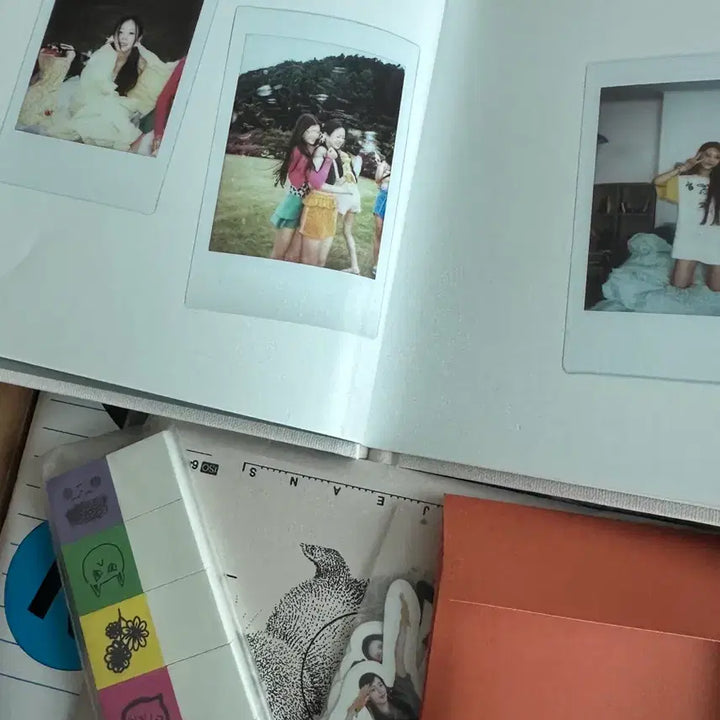 [BUNJANG] NewJeans Yearbook 22/23 / 뉴진스 이어북 22/23