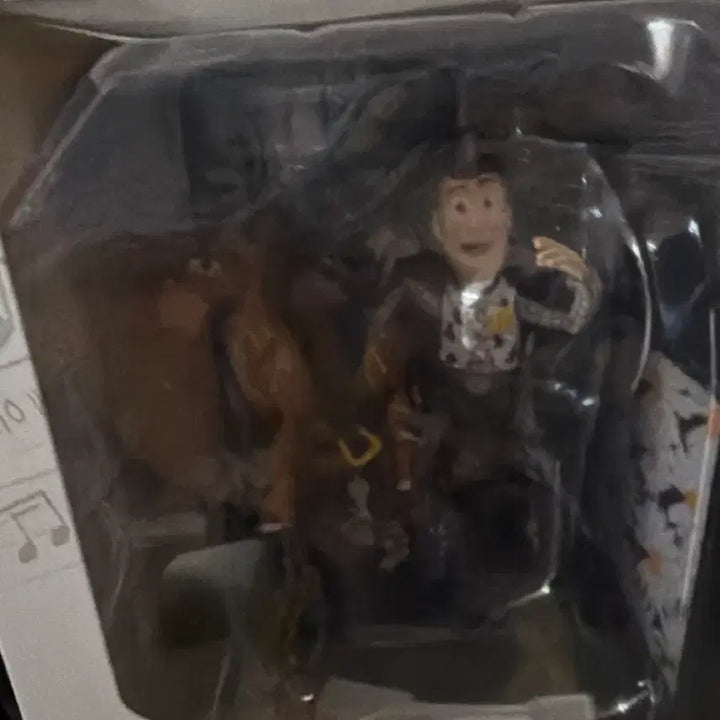 [BUNJANG] Peaceminusone The Firstpan Diorama Record Player Woody Figure / (현물 바배) 토이스토리 피스마이너스원 더 퍼스트팬 디오라마 레코드 플레이어 우디피규어