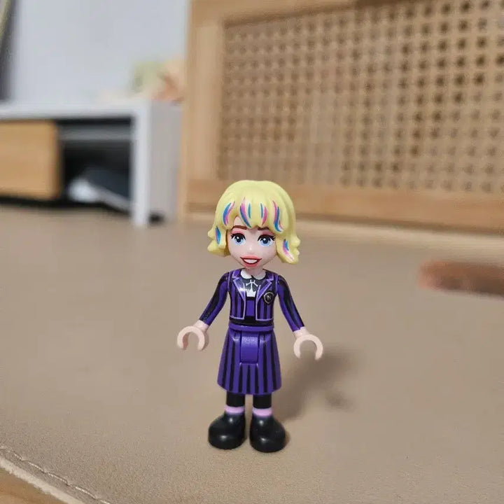 [BUNJANG] LEGO Wednesday Enid Sinclair Figure / 레고 웬즈데이 이니드 싱클레어