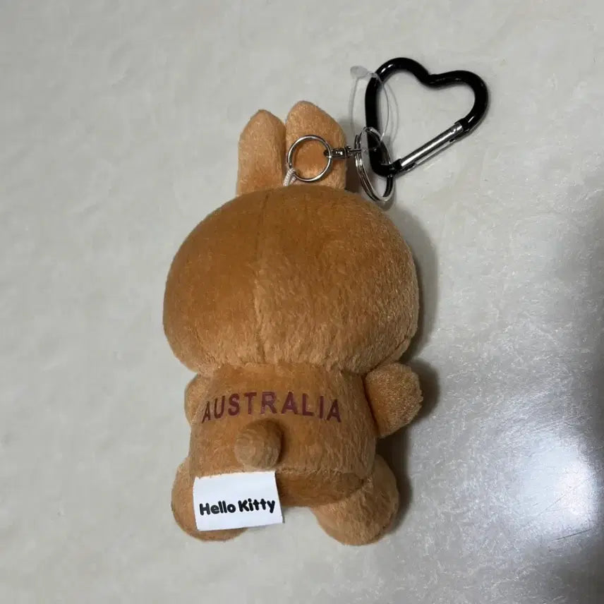 [BUNJANG] Hello Kitty 50th Anniversary Australian Kangaroo Plush Keychain / 헬로키티 50주년 호주 캥거루 키티 인형 키링