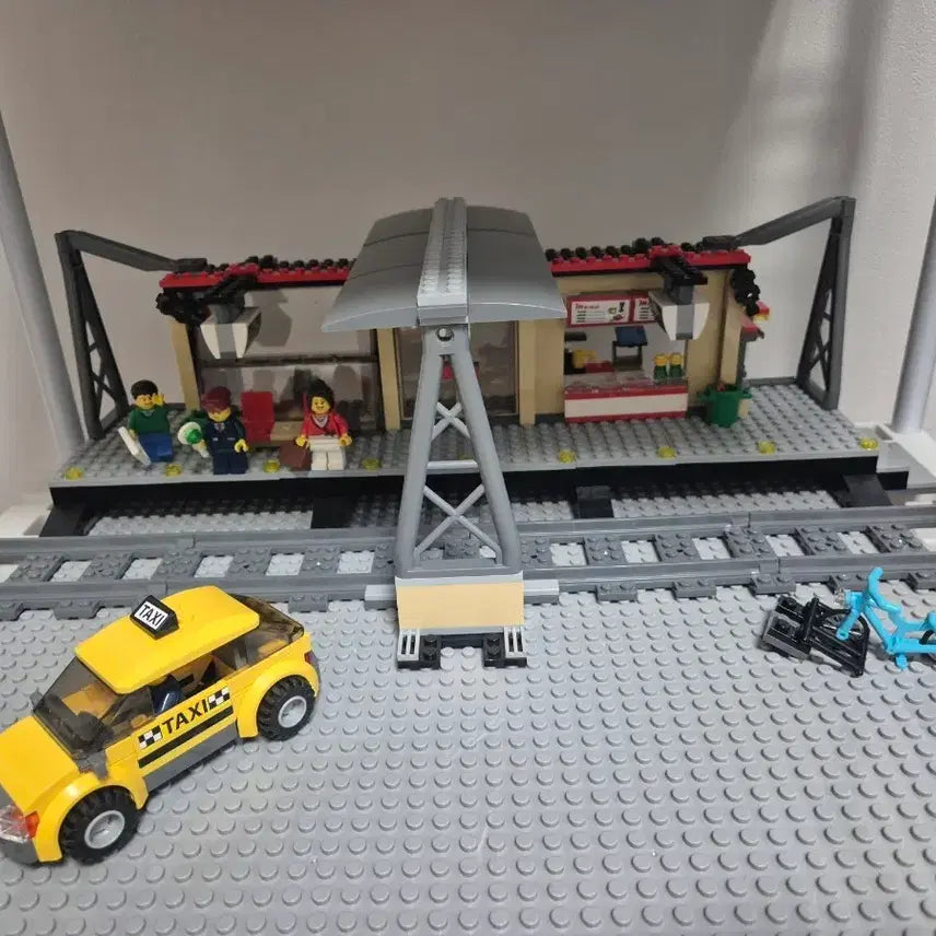 [BUNJANG] LEGO City 60050 Train Station Set / 레고 시티 60050 기차역