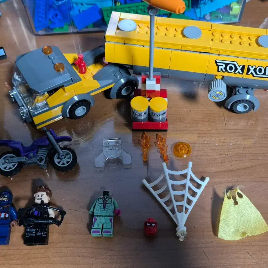 [BUNJANG] LEGO Marvel 76067 Tanker Truck Takedown / 레고 마블 76067